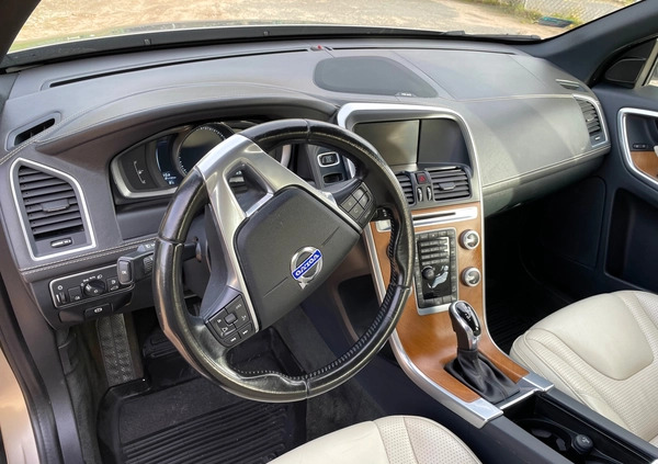 Volvo XC 60 cena 80000 przebieg: 204000, rok produkcji 2015 z Karpacz małe 92
